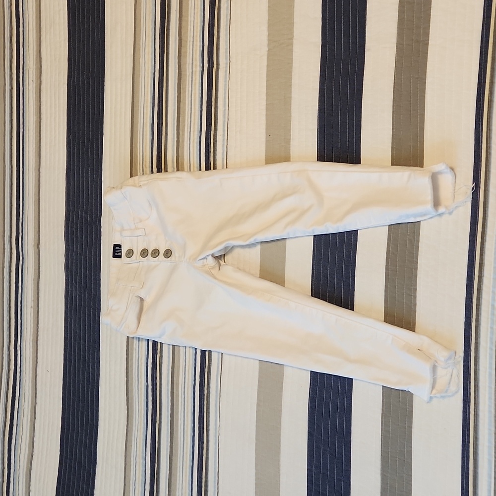 GAP girls stretch leggings, white, size 6. Adjustable waist.
